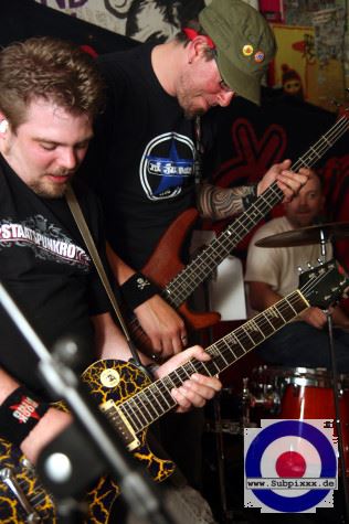 Ni Jusan (D) Projekt Schuldenberg, Plauen 9. Mai 2008 (10).jpg